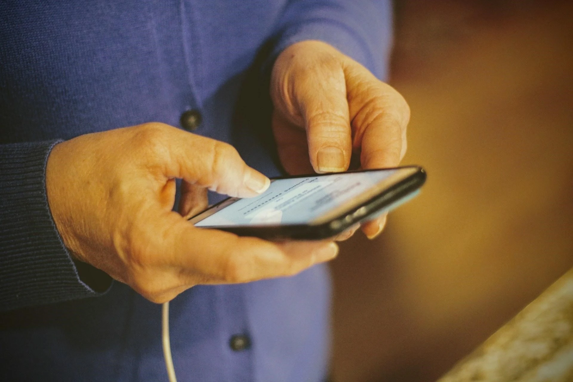 Senior Health: Navigating Online Prescription Refills for the Elderly
